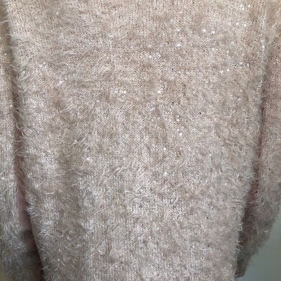 3/$25 TROUVE Knit and Sequin Pink Sweater.Size S - Picture 6 of 11
